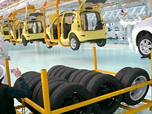Производители шин замедляют выпуск автомобилей